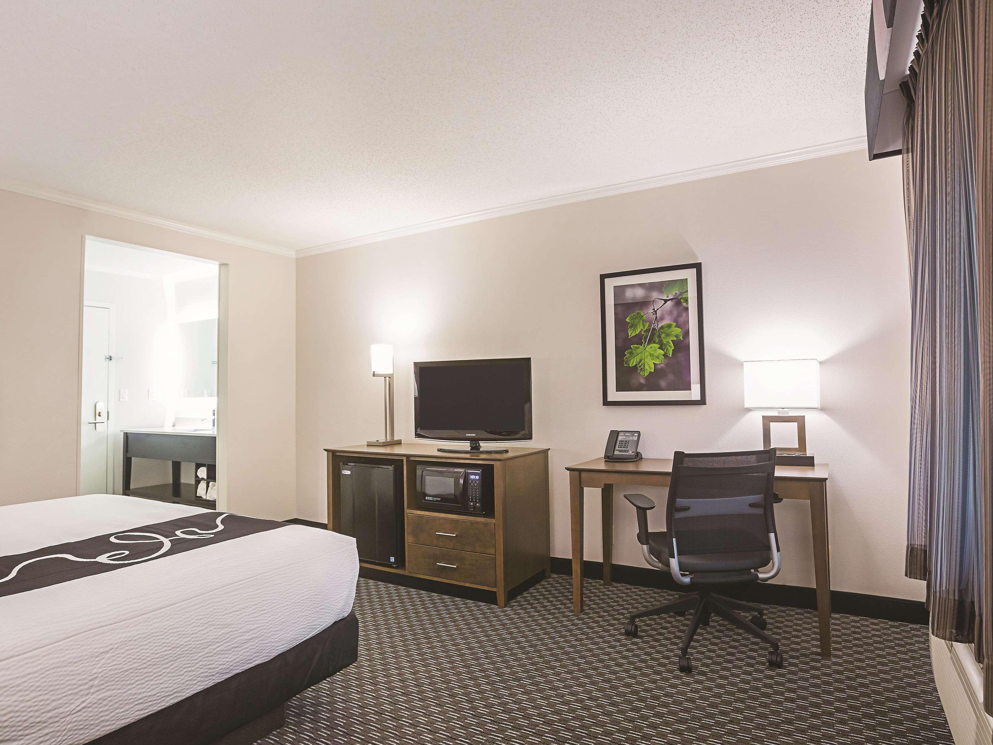 La Quinta By Wyndham Midtown - Buckhead 3*