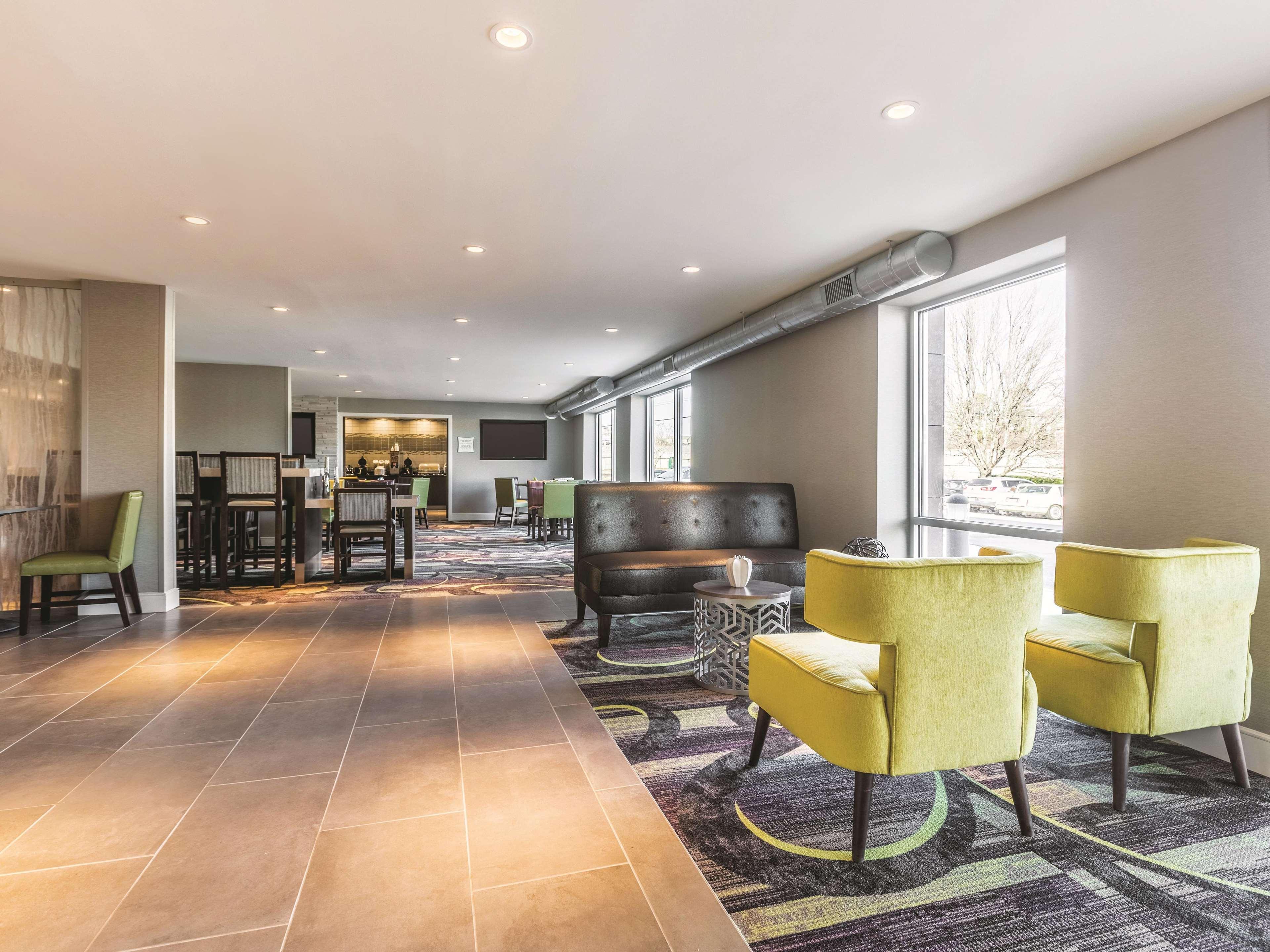 Hotel La Quinta By Wyndham Midtown - Buckhead 3*