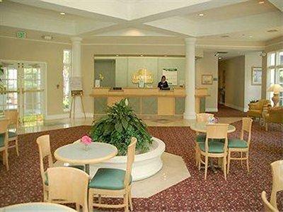 Hotel La Quinta By Wyndham Midtown - Buckhead 3*