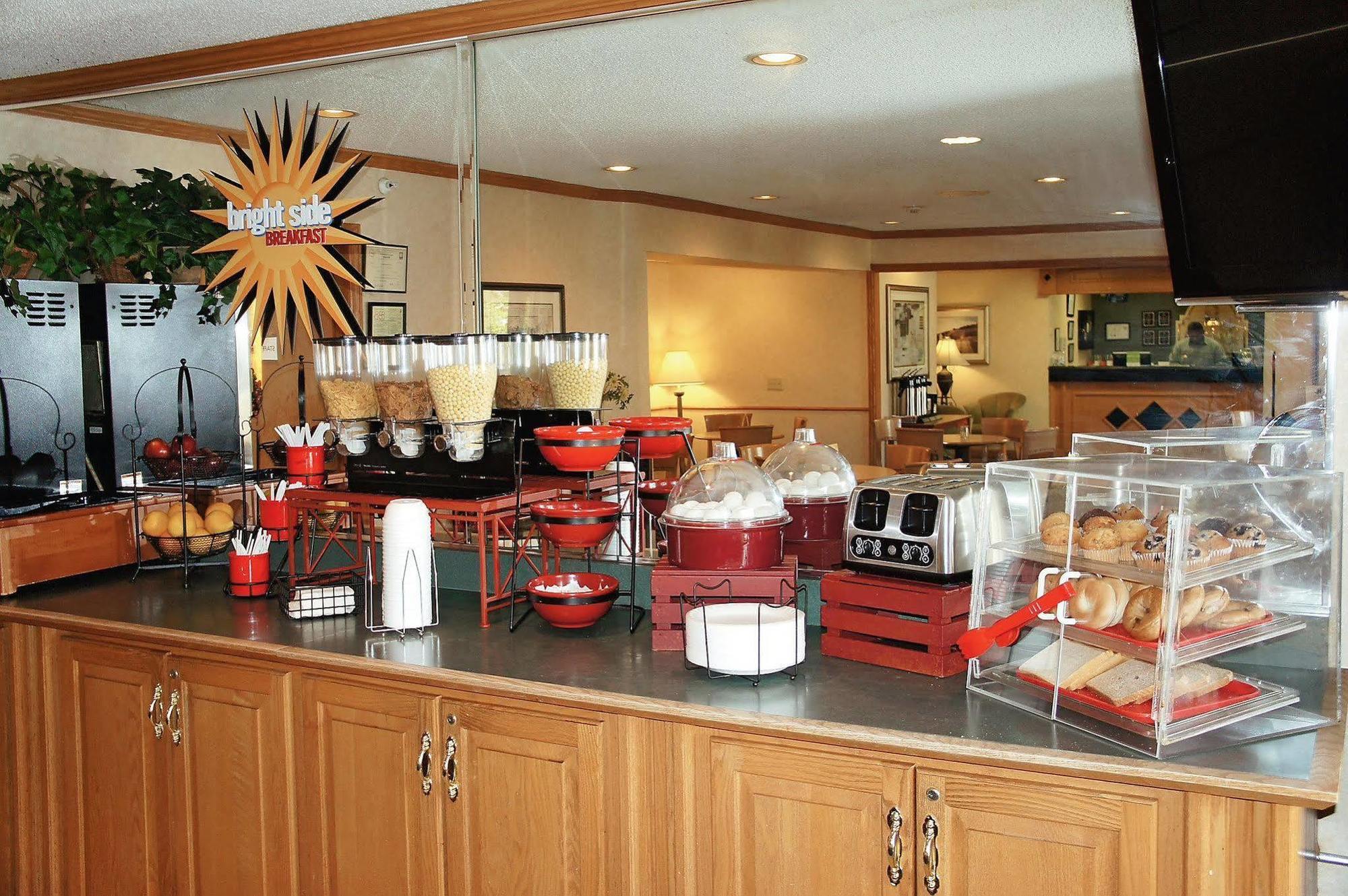 La Quinta By Wyndham Midtown - Buckhead 3*